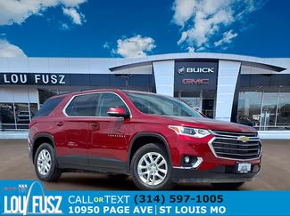 Used 2021 Chevrolet Traverse LT FWD video 1