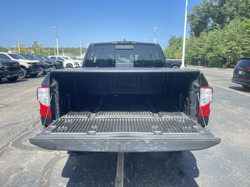 Used 2023 Nissan Titan SV AWD/4WD image 24