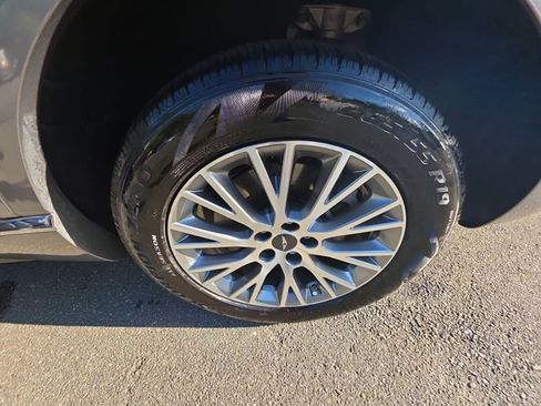 Used 2024 Genesis GV80 2.5T image 49