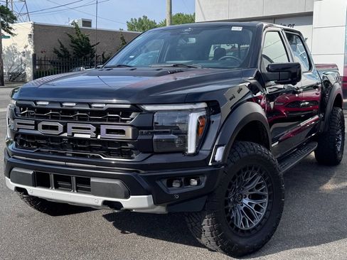 Used 2025 Ford F150 Raptor AWD/4WD image 3
