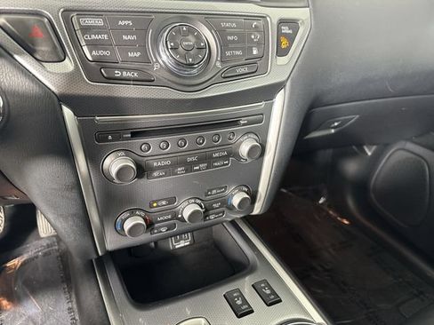 Used 2020 Nissan Pathfinder SL w/ Cargo Package AWD/4WD image 10
