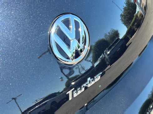 Used 2017 Volkswagen Beetle 1.8T S FWD image 22