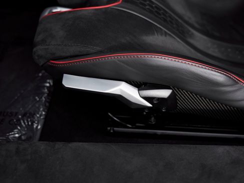 Used 2023 Lamborghini Huracan Tecnica image 41