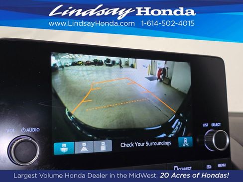 Used 2025 Honda Pilot Sport image 16