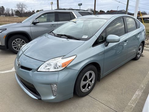 Used 2012 Toyota Prius Four image 5