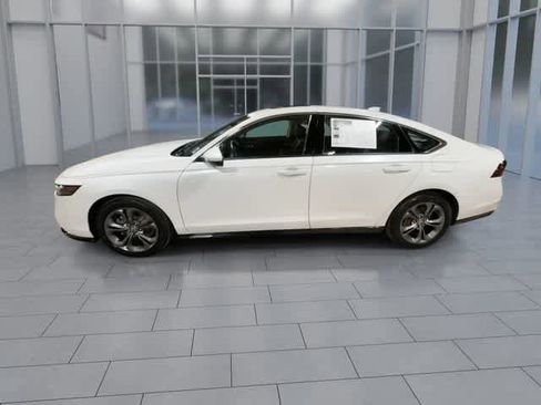 Used 2025 Honda Accord EX-L image 5