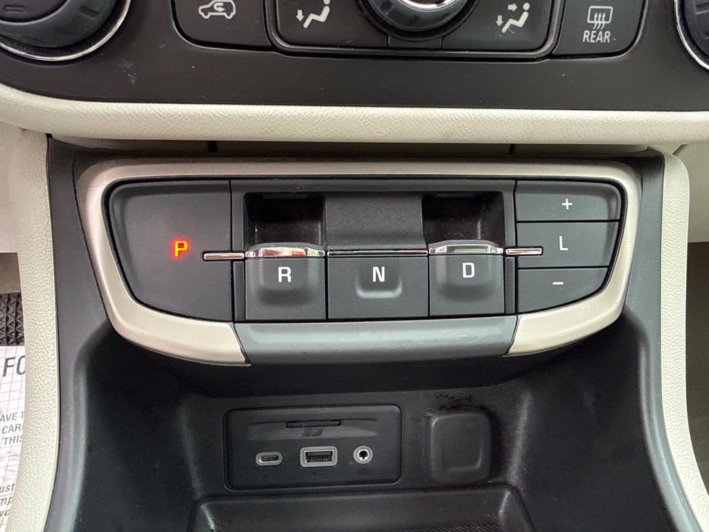Used 2023 GMC Terrain Denali w/ LPO, Floor Liner Package AWD/4WD image 37