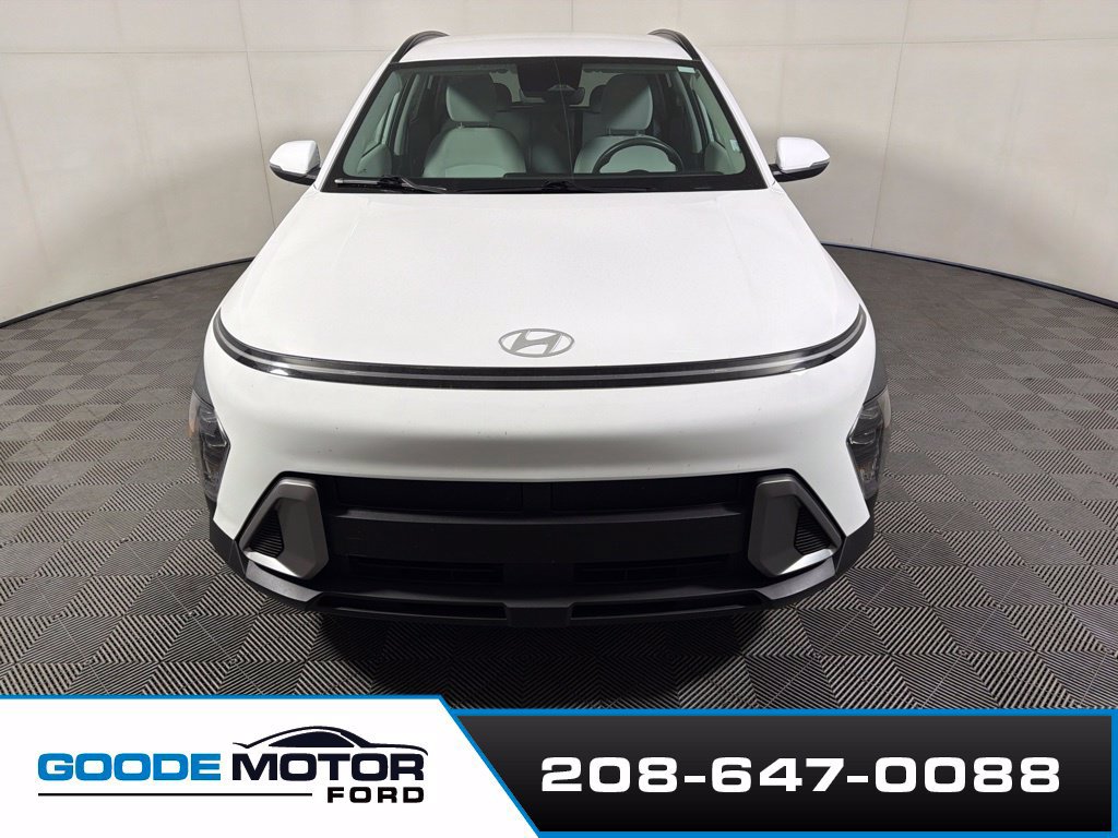 Used 2025 Hyundai Kona SEL AWD/4WD image 3