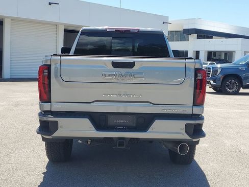 Used 2024 GMC Sierra 2500 Denali w/ Denali Reserve Package AWD/4WD image 5