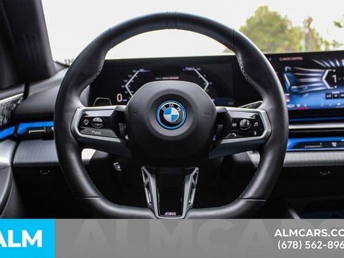 Used 2025 BMW i5 eDrive40i w/ M Sport Package RWD image 24