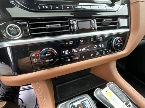 Used 2023 Nissan Pathfinder Platinum w/ Cargo Package image 42