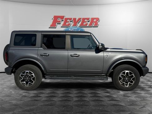 Certified 2022 Ford Bronco Outer Banks image 6