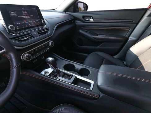 Used 2021 Nissan Altima 2.5 SR w/ SR Premium Package FWD image 21