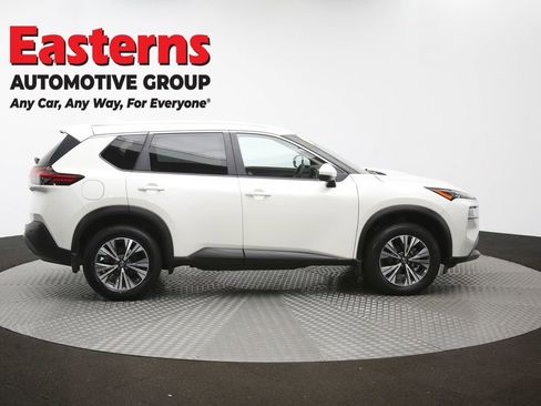 Used 2023 Nissan Rogue SV AWD/4WD image 44