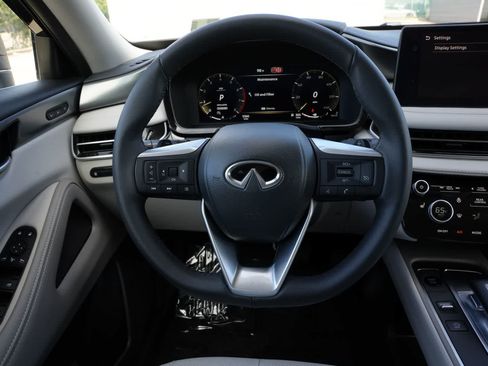 Certified 2027 INFINITI QX60 Pure w/ Cargo Package FWD image 9