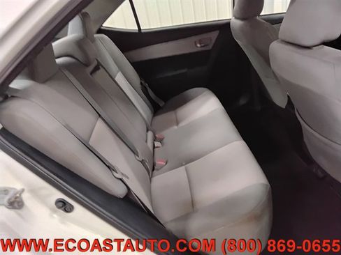 Used 2015 Toyota Corolla LE image 15