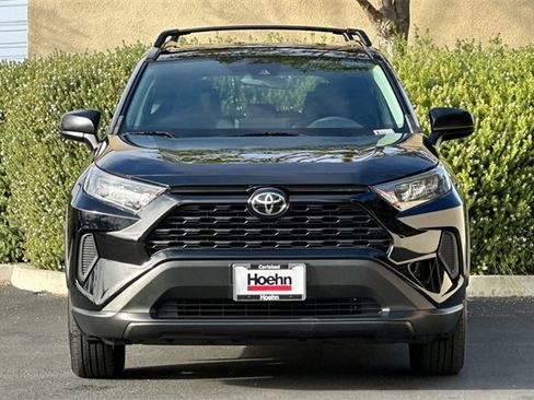Used 2021 Toyota RAV4 LE image 8