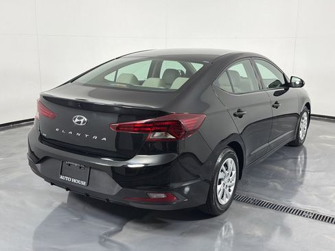Used 2020 Hyundai Elantra SE w/ Cargo Package (C1) FWD image 5