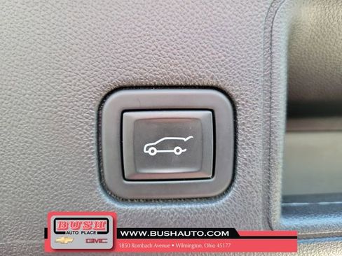 Used 2024 GMC Terrain SLT FWD image 10