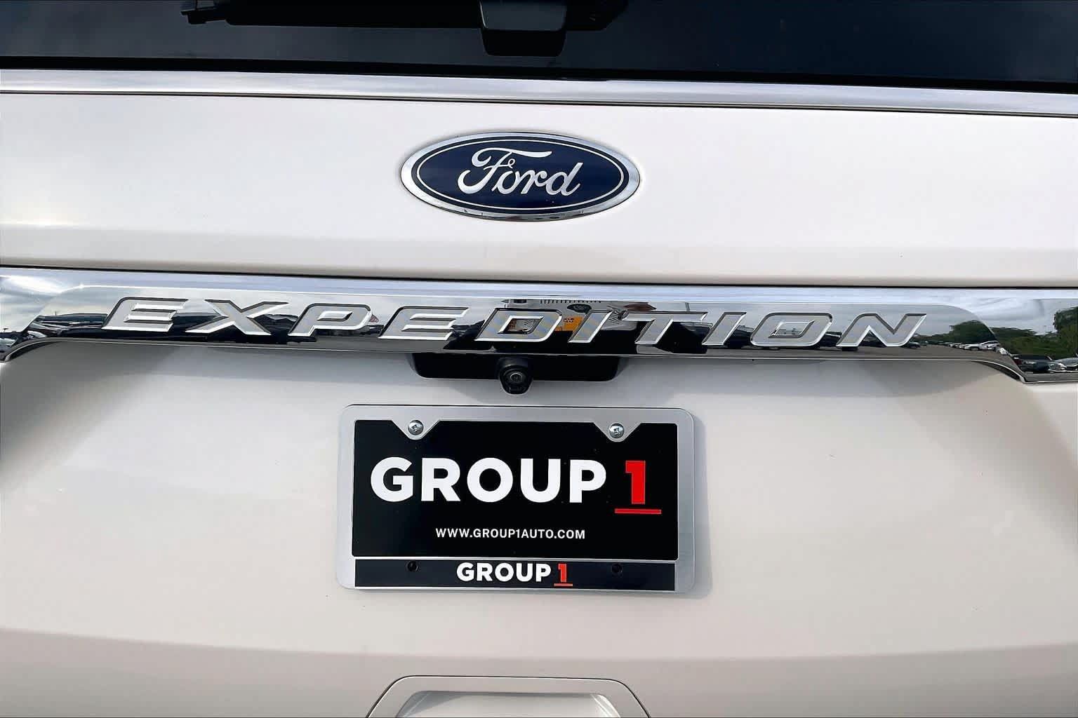 Used 2019 Ford Expedition Limited w/ Texas Edition Package RWD image 10