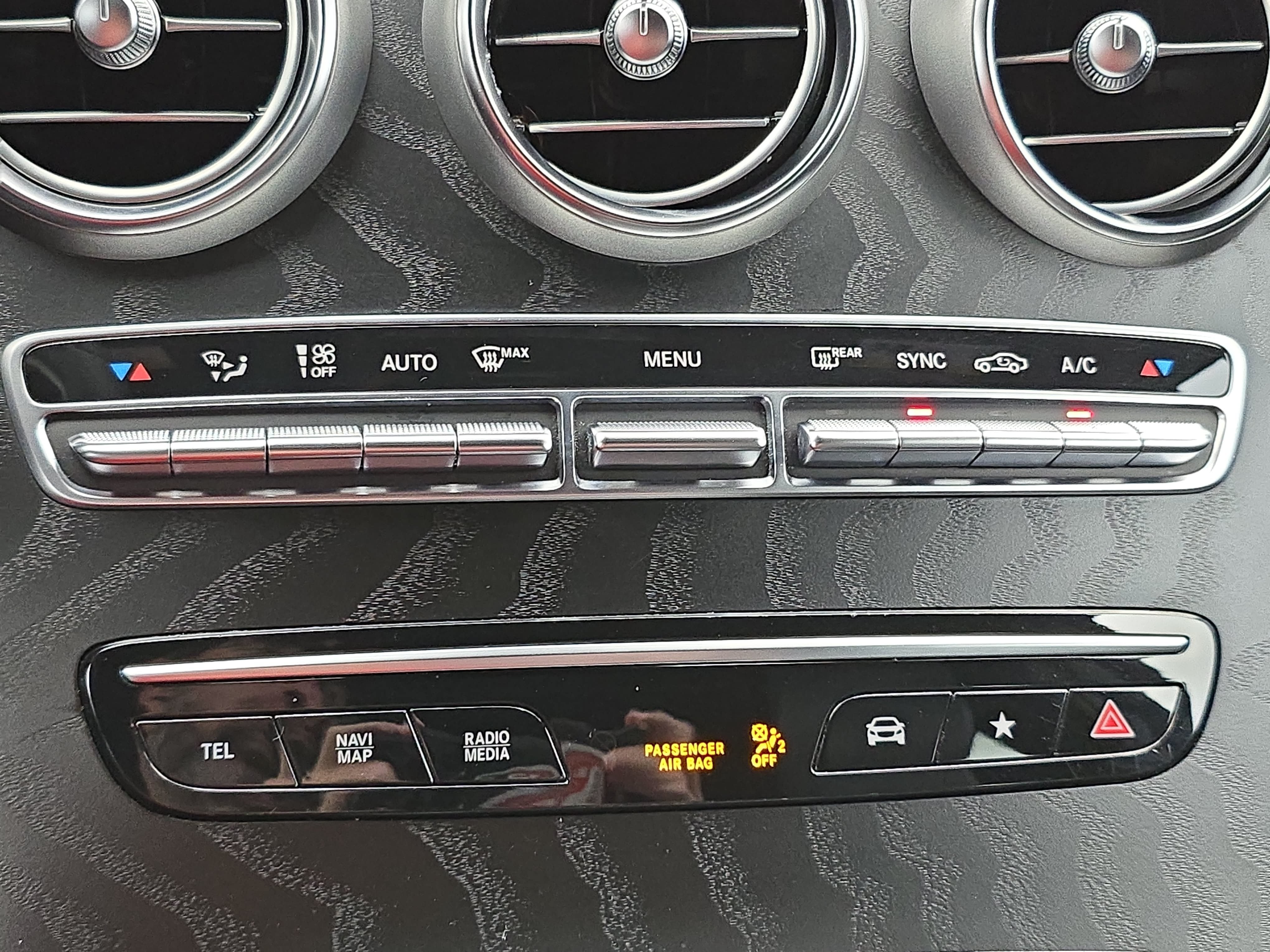 Certified 2023 Mercedes-Benz GLC 300 4MATIC Coupe image 24