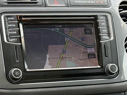 Used 2016 Volkswagen Tiguan SEL FWD image 20