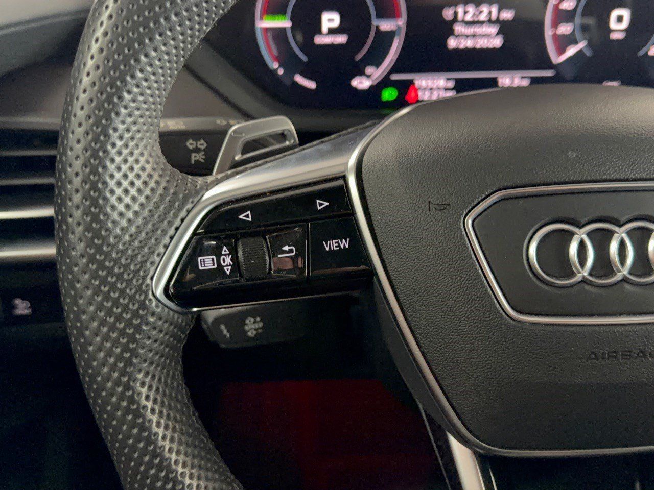 Certified 2024 Audi e-tron GT Premium Plus AWD/4WD image 18