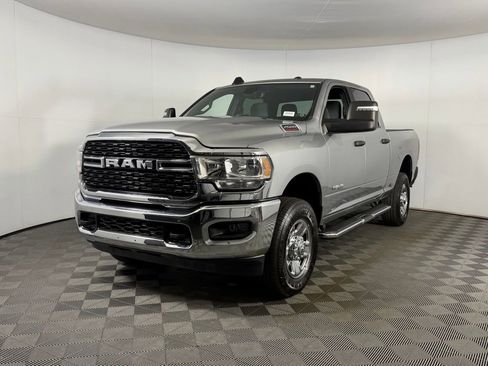 Used 2024 RAM 2500 Big Horn w/ Bed Utility Group image 3