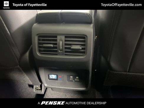 Used 2023 Nissan Rogue SL w/ SL Premium Package FWD image 9