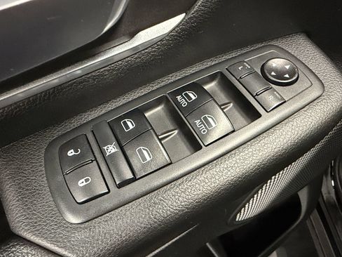 Used 2019 RAM 1500 Big Horn AWD/4WD image 14