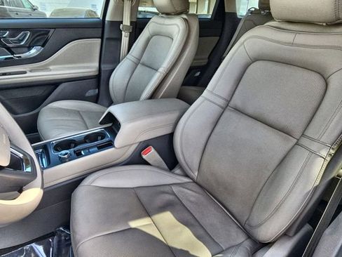 Used 2023 Lincoln Corsair Reserve w/ Equipment Group 201A image 19