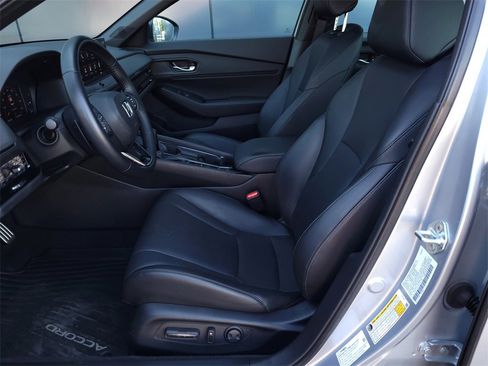 Used 2023 Honda Accord Sport image 17