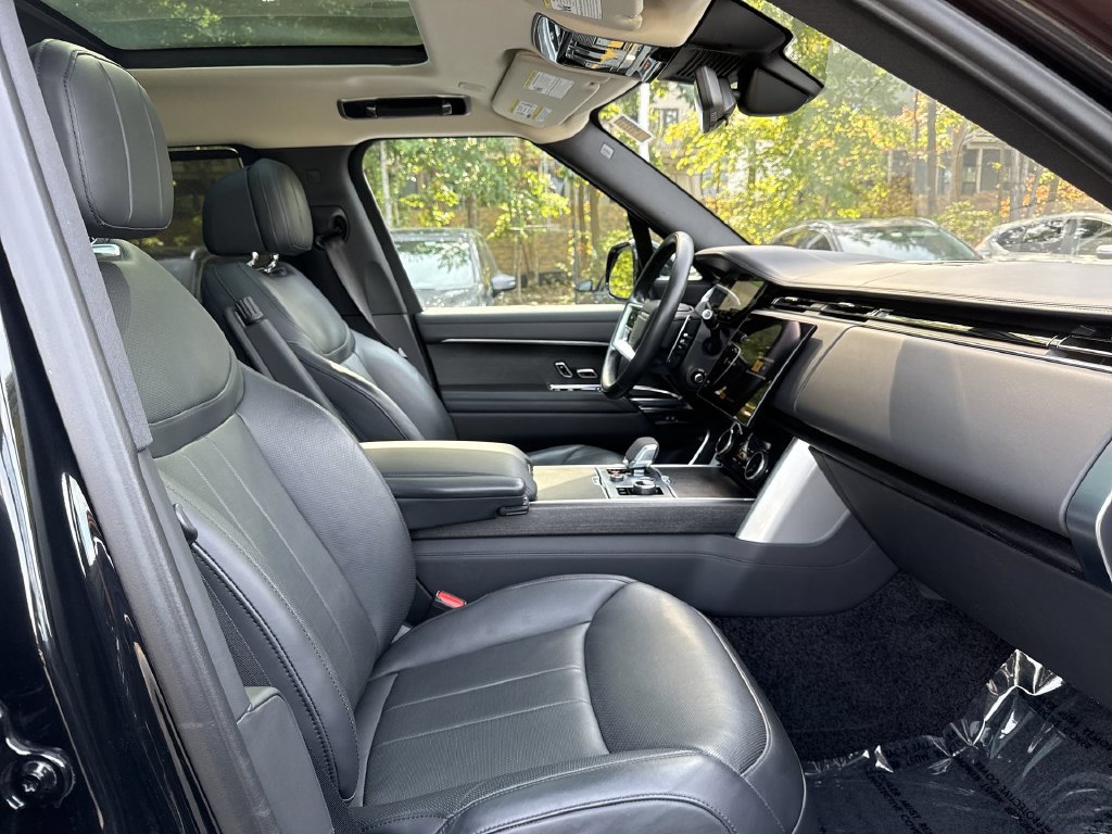Used 2023 Land Rover Range Rover Long Wheelbase SE AWD/4WD image 26