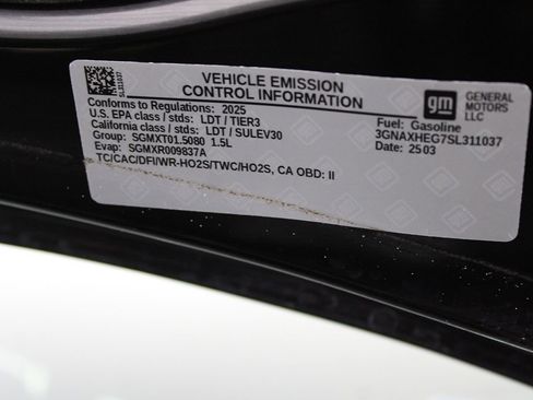 Used 2025 Chevrolet Equinox LT image 30