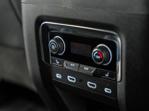 Used 2024 Chevrolet Tahoe High Country image 37