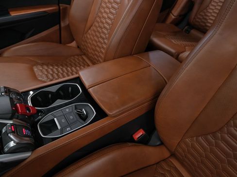 Used 2019 Lamborghini Urus AWD/4WD image 21