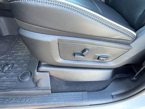 New 2026 RAM 2500 Laramie AWD/4WD image 24