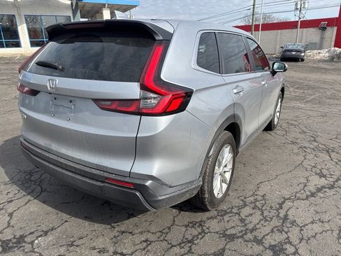 Used 2025 Honda CR-V EX image 7