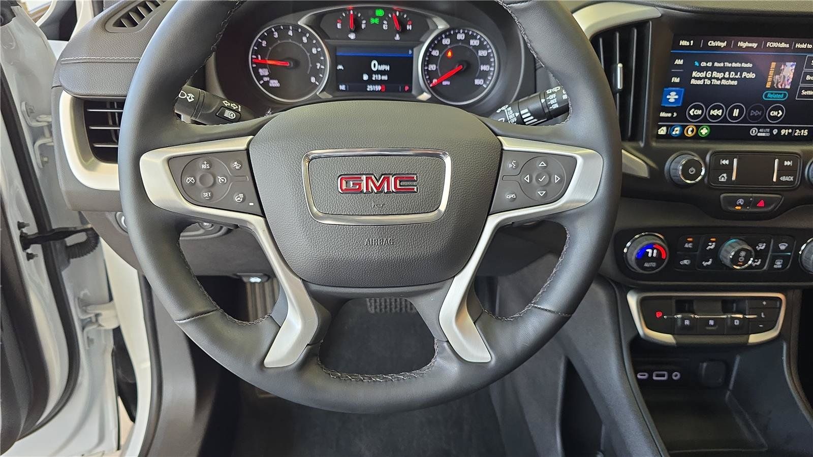 Used 2024 GMC Terrain SLT w/ Elevation Edition AWD/4WD image 27