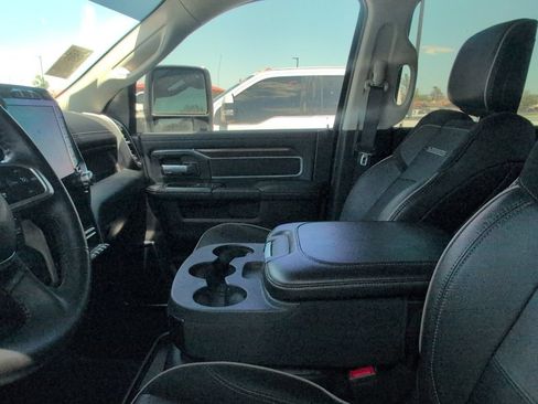 Used 2024 RAM 2500 Laramie w/ Safety Group AWD/4WD image 9