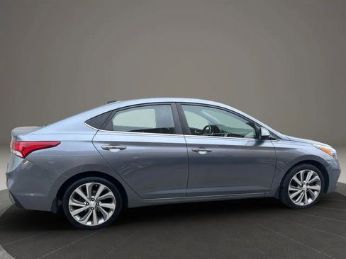 Used 2019 Hyundai Accent Limited image 4