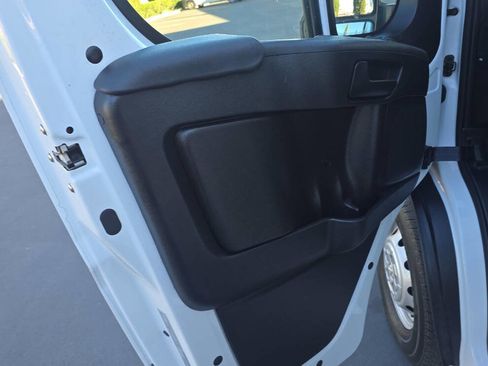 Used 2023 RAM ProMaster 2500 image 14