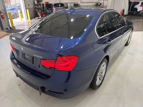 Used 2018 BMW 330i xDrive Sedan w/ Convenience Package image 7