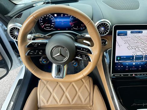 Used 2025 Mercedes-Benz AMG GT 63 image 17