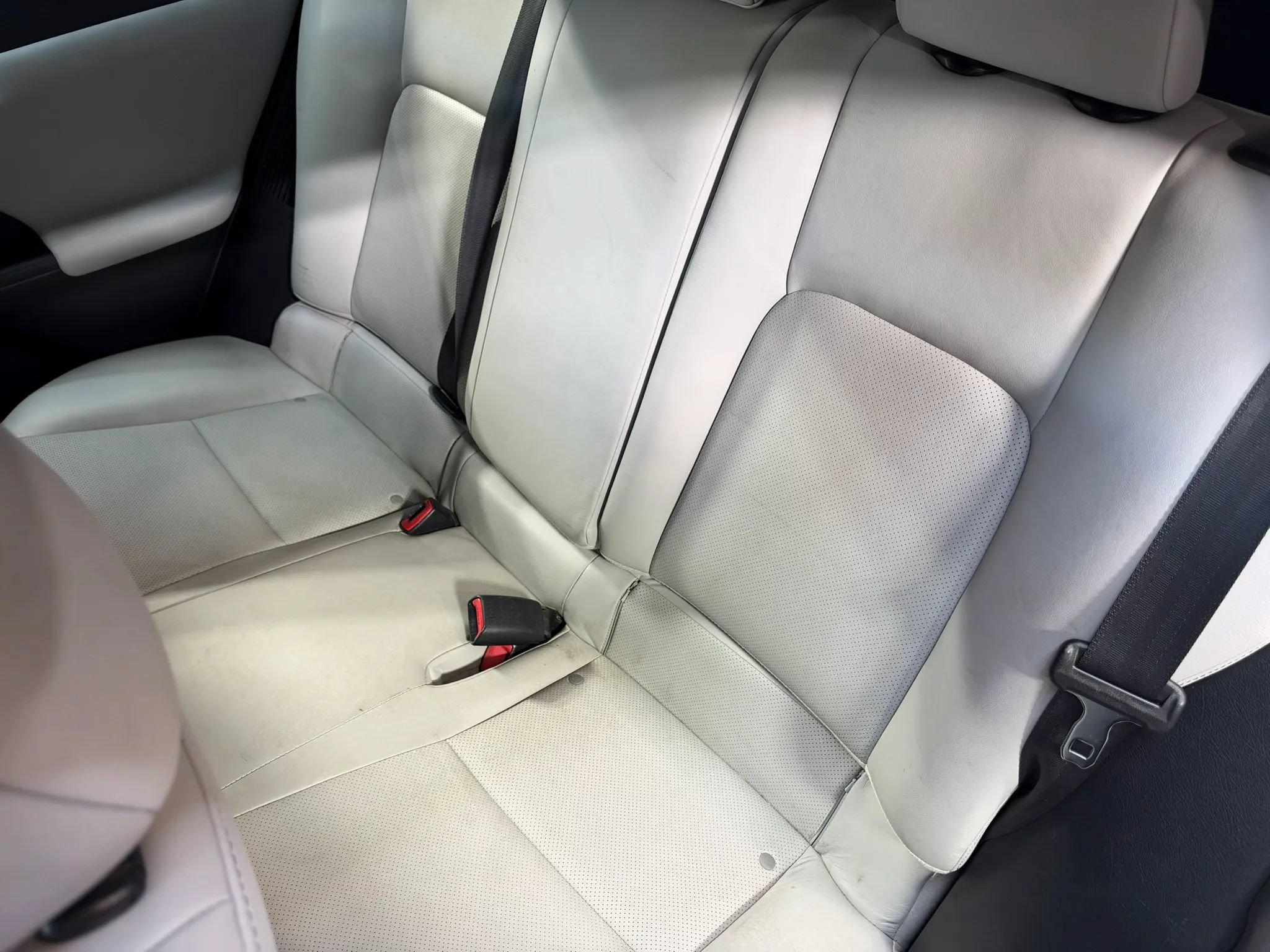 Used 2012 Lexus CT 200h Premium w/ Leather Pkg FWD image 24