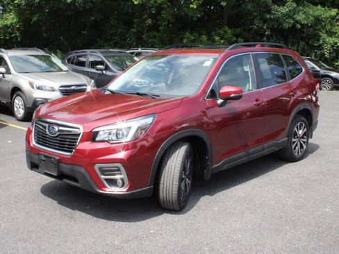 Used 2020 Subaru Forester Limited image 7