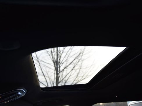 New 2025 Jeep Grand Cherokee L Altitude image 12