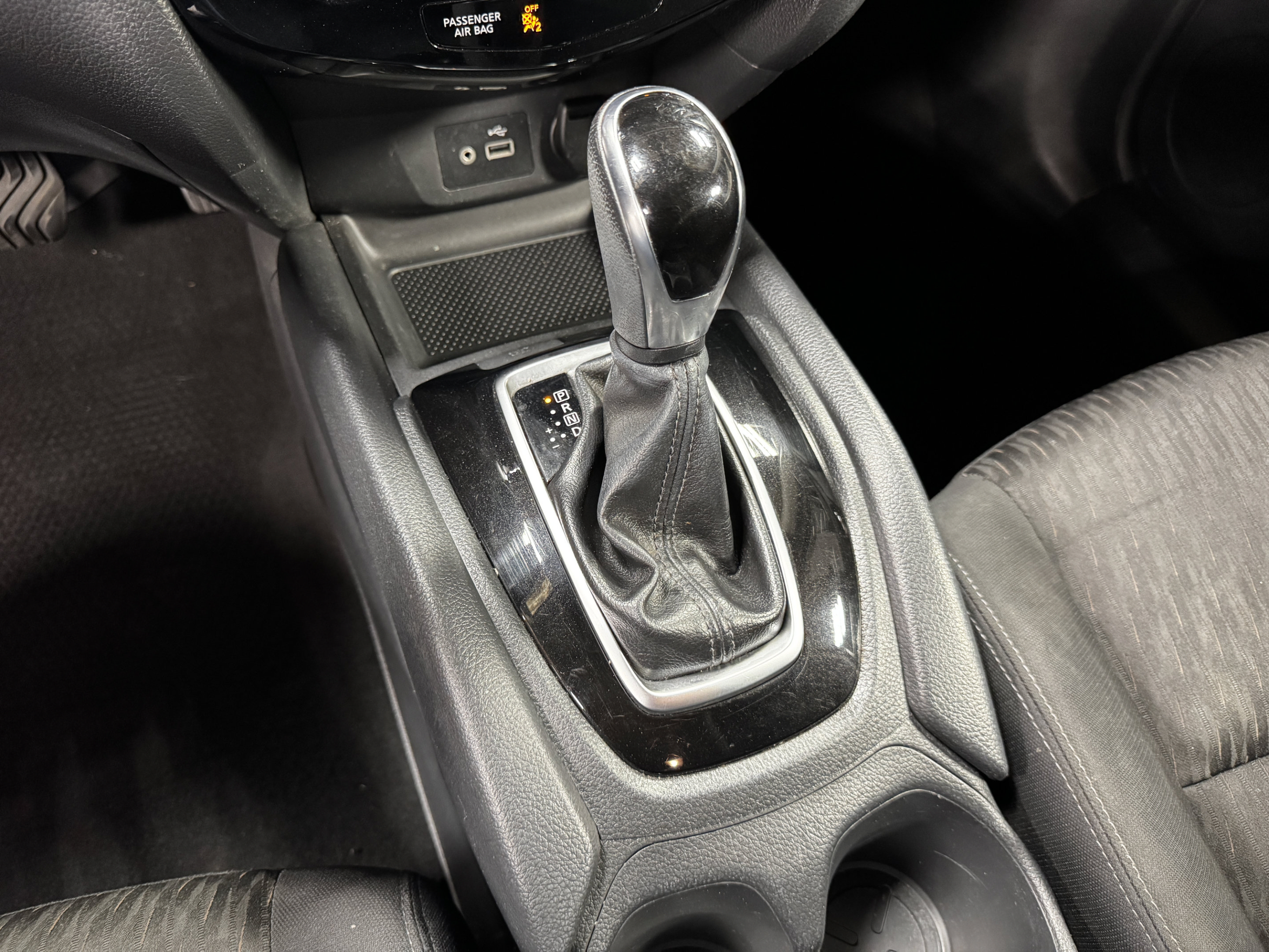Used 2019 Nissan Rogue SV FWD image 30