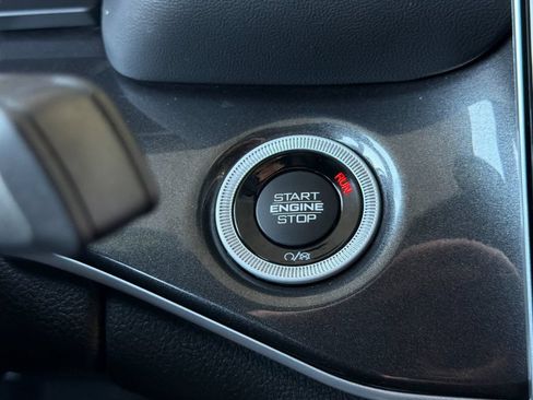 Used 2023 Jeep Grand Cherokee L Laredo RWD image 23