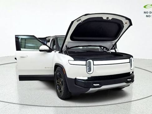Used 2024 Rivian R1S Adventure Quad AWD/4WD image 11